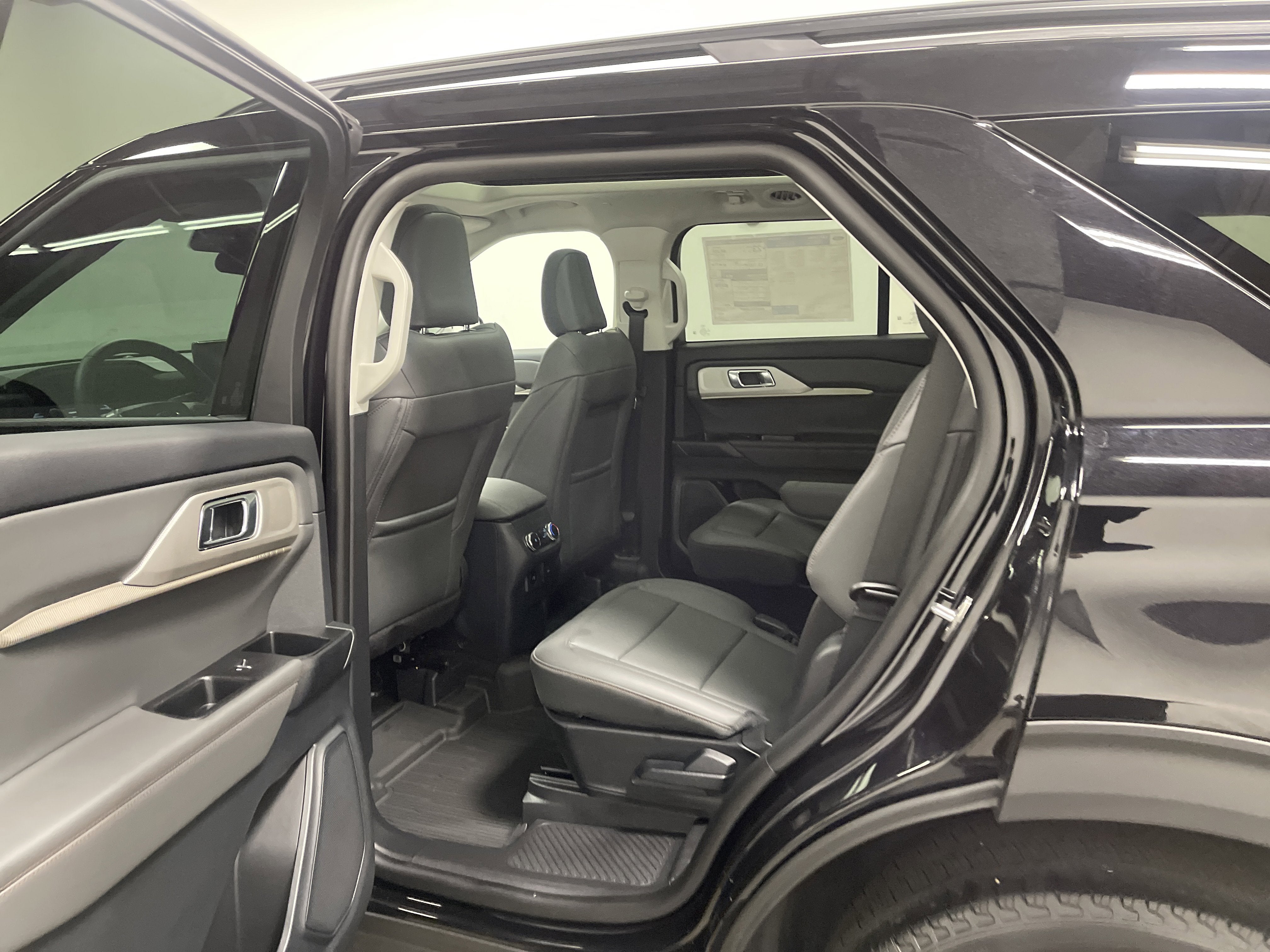 2026 Ford Explorer Active AWD