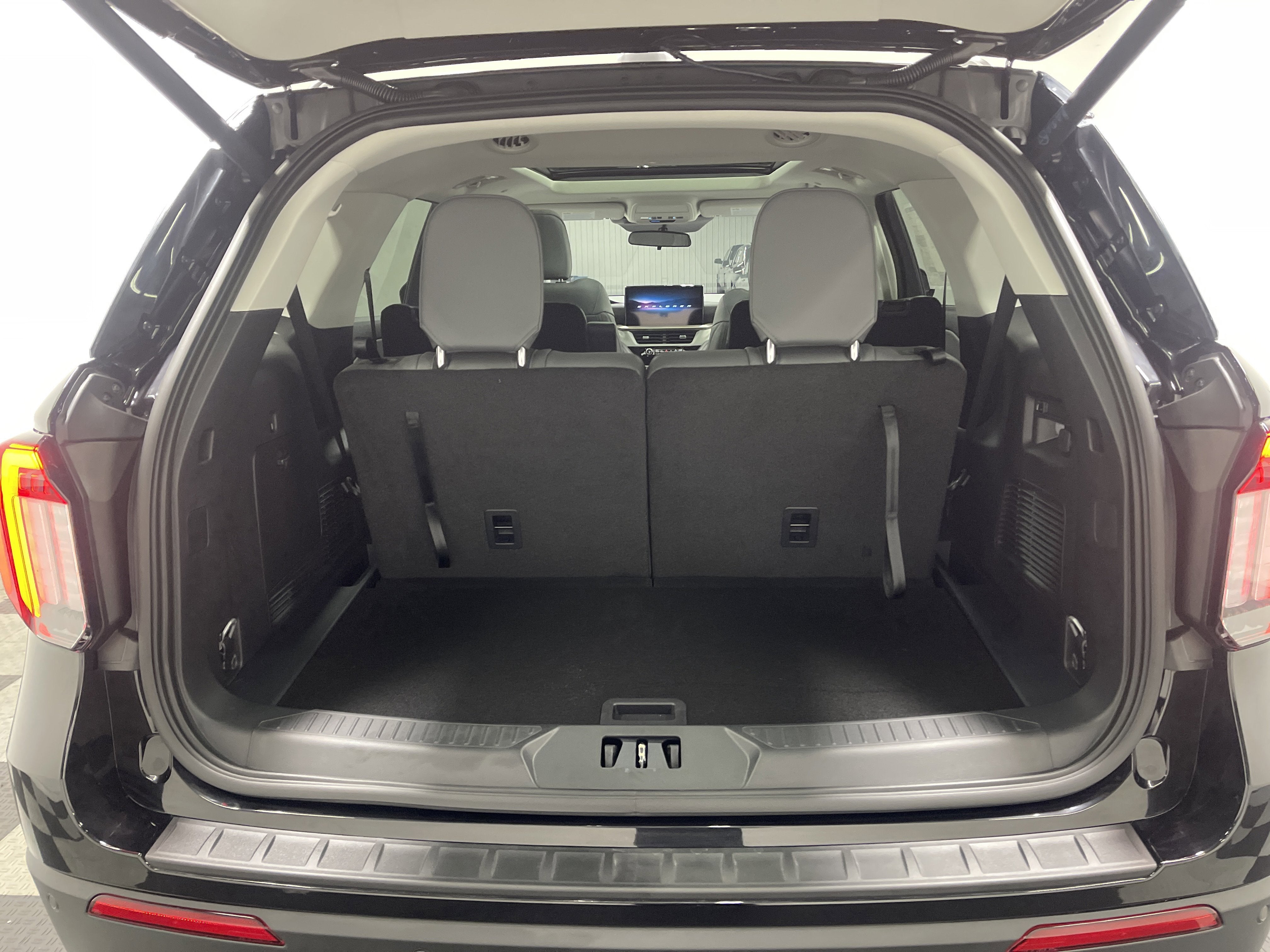 2026 Ford Explorer Active AWD