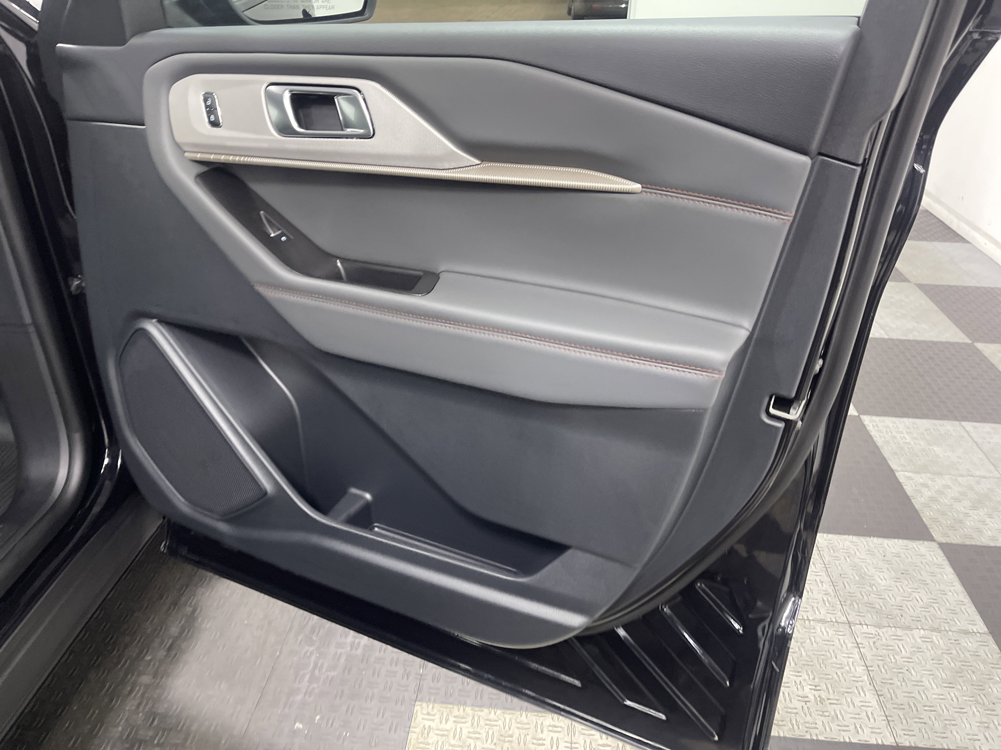 2026 Ford Explorer Active AWD