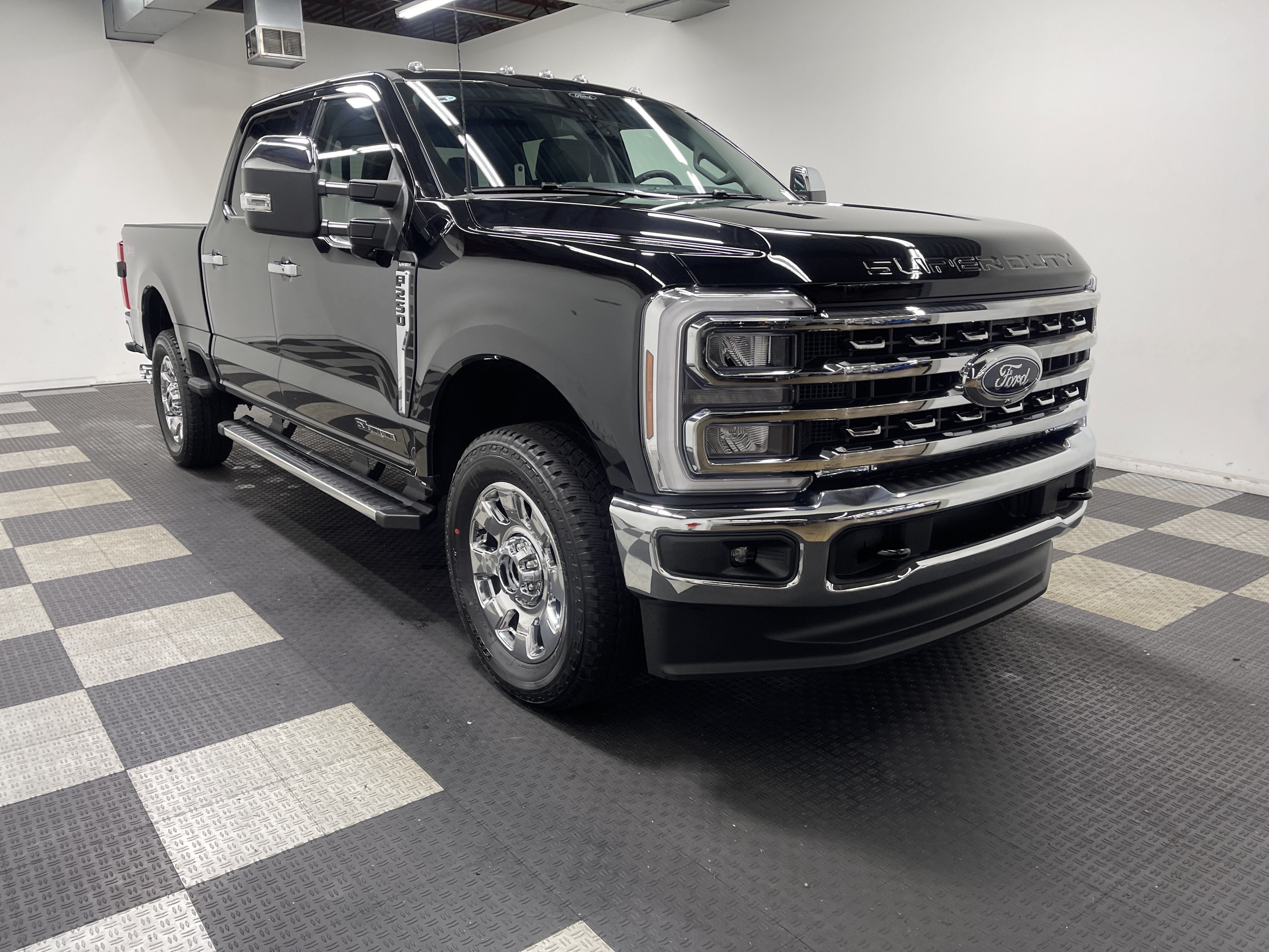 2026 Ford Super Duty F-250 SRW LARIAT