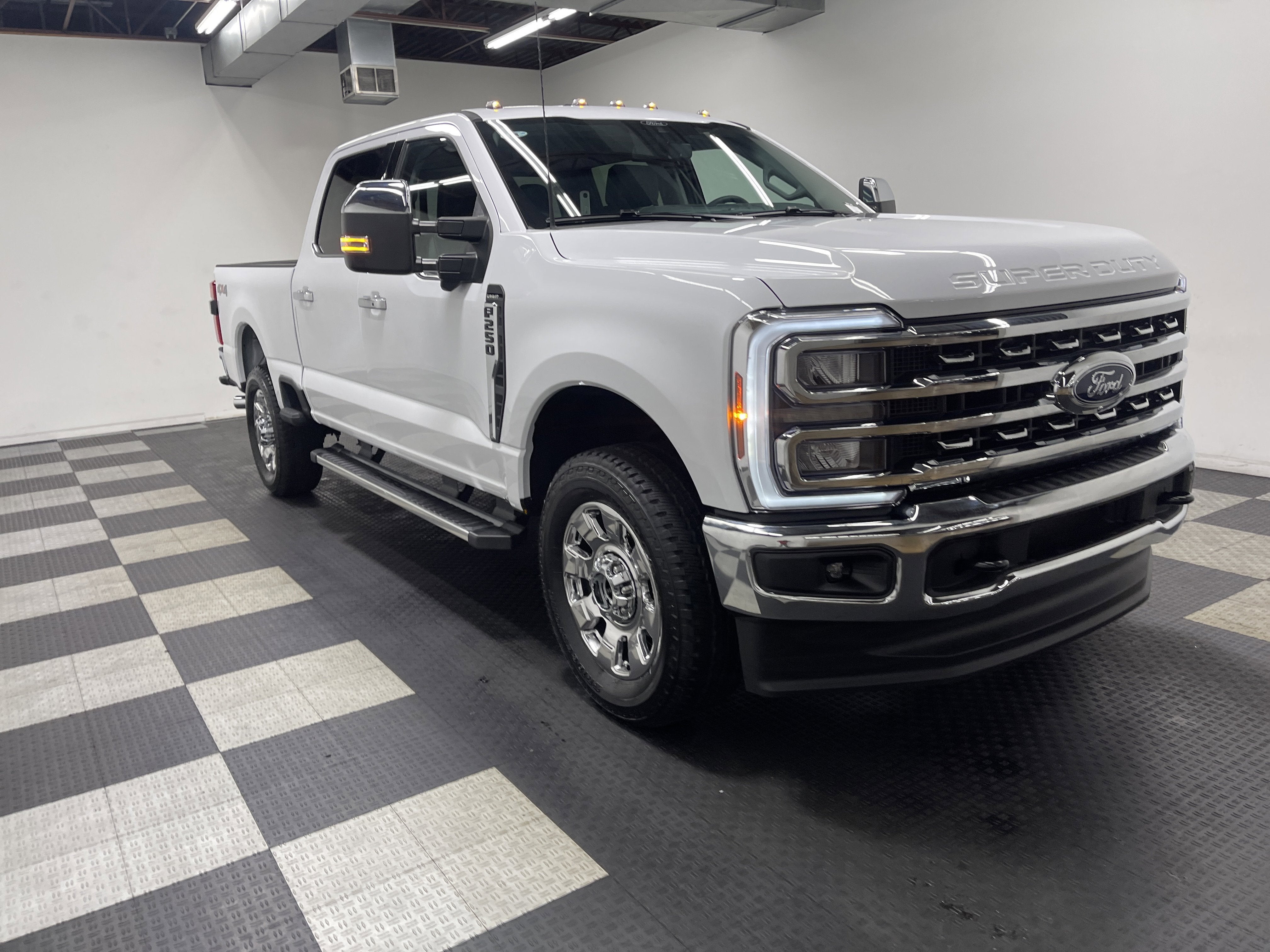 2026 Ford Super Duty F-250 SRW LARIAT