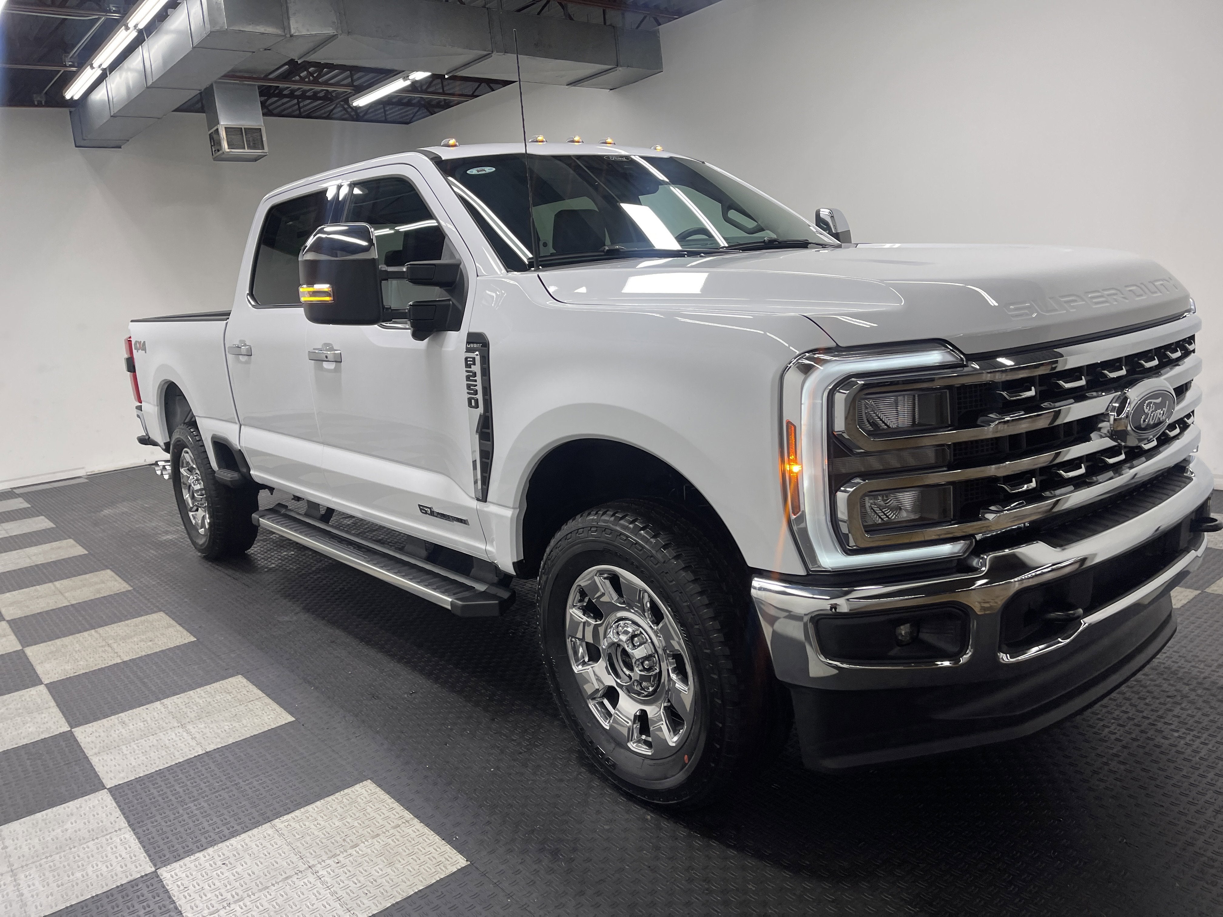 2026 Ford Super Duty F-250 SRW LARIAT