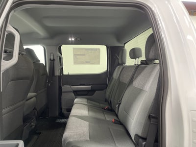 2027 Ford Super Duty F-350 SRW XLT