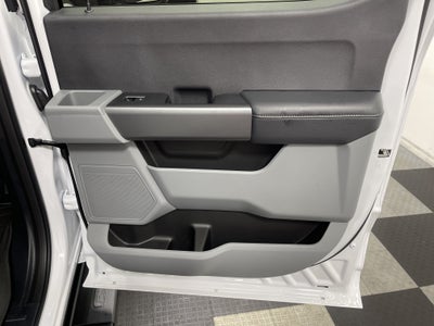 2027 Ford Super Duty F-350 SRW XLT