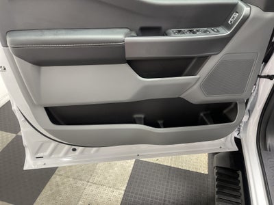 2027 Ford Super Duty F-350 SRW XLT