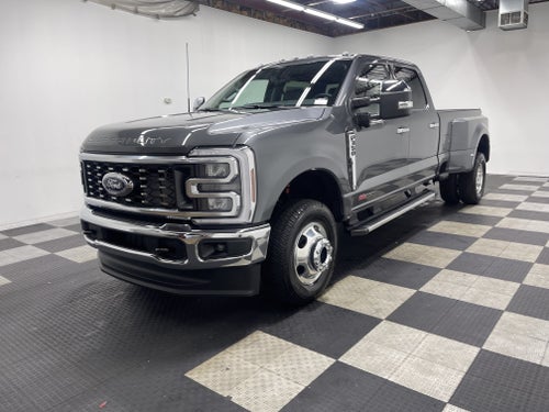 2026 Ford Super Duty F-350 DRW LARIAT