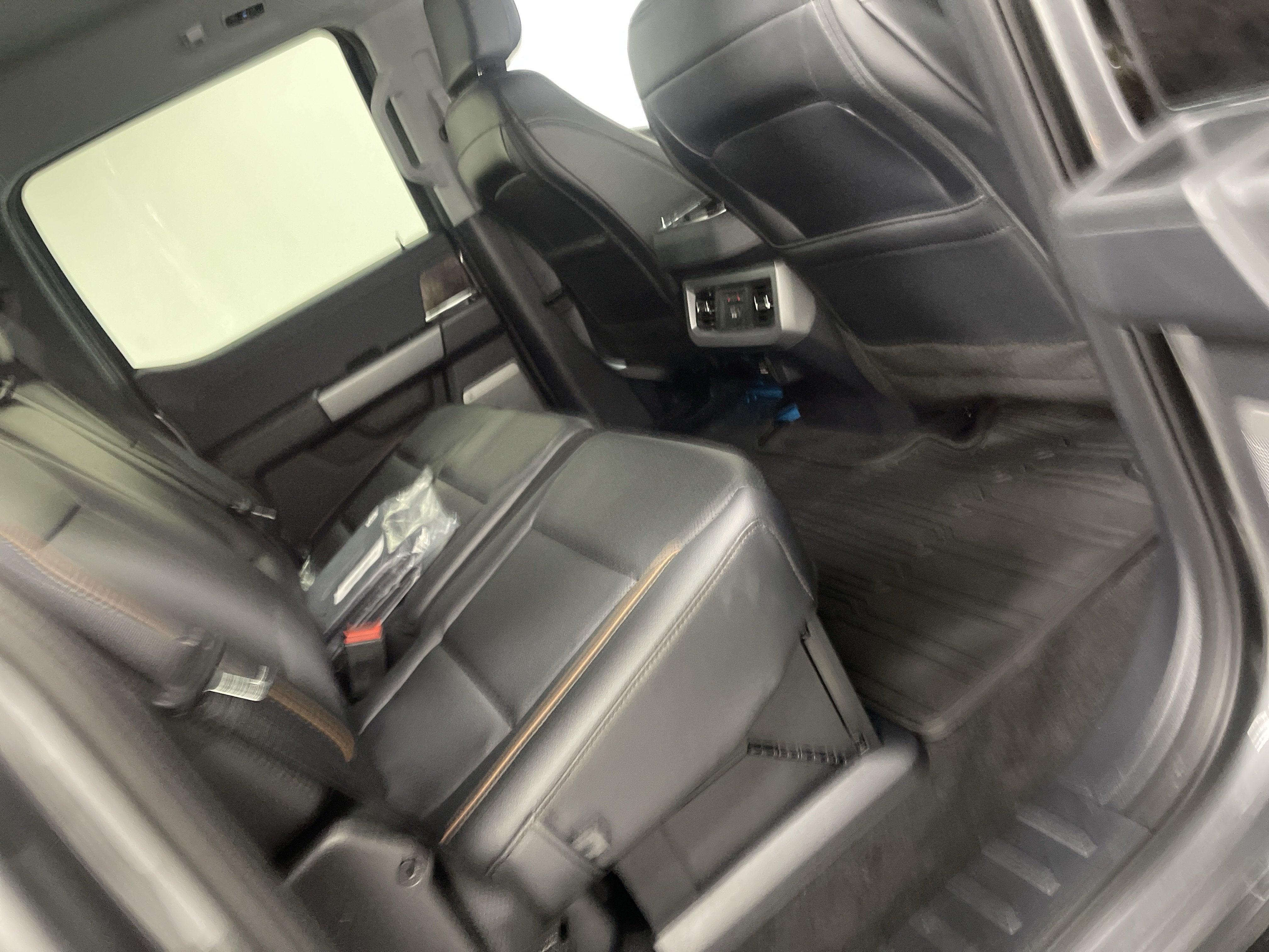 2026 Ford Super Duty F-350 DRW LARIAT