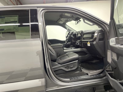2026 Ford Super Duty F-350 DRW LARIAT