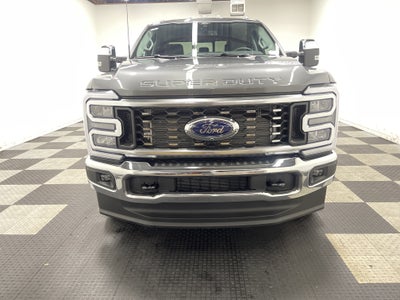 2026 Ford Super Duty F-350 DRW LARIAT