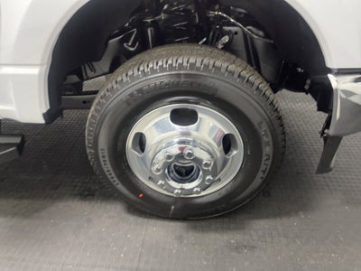 2026 Ford Super Duty F-350 DRW LARIAT