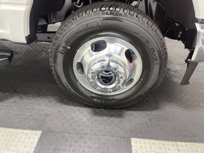 2026 Ford Super Duty F-350 DRW LARIAT