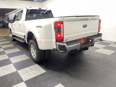 2026 Ford Super Duty F-350 DRW LARIAT