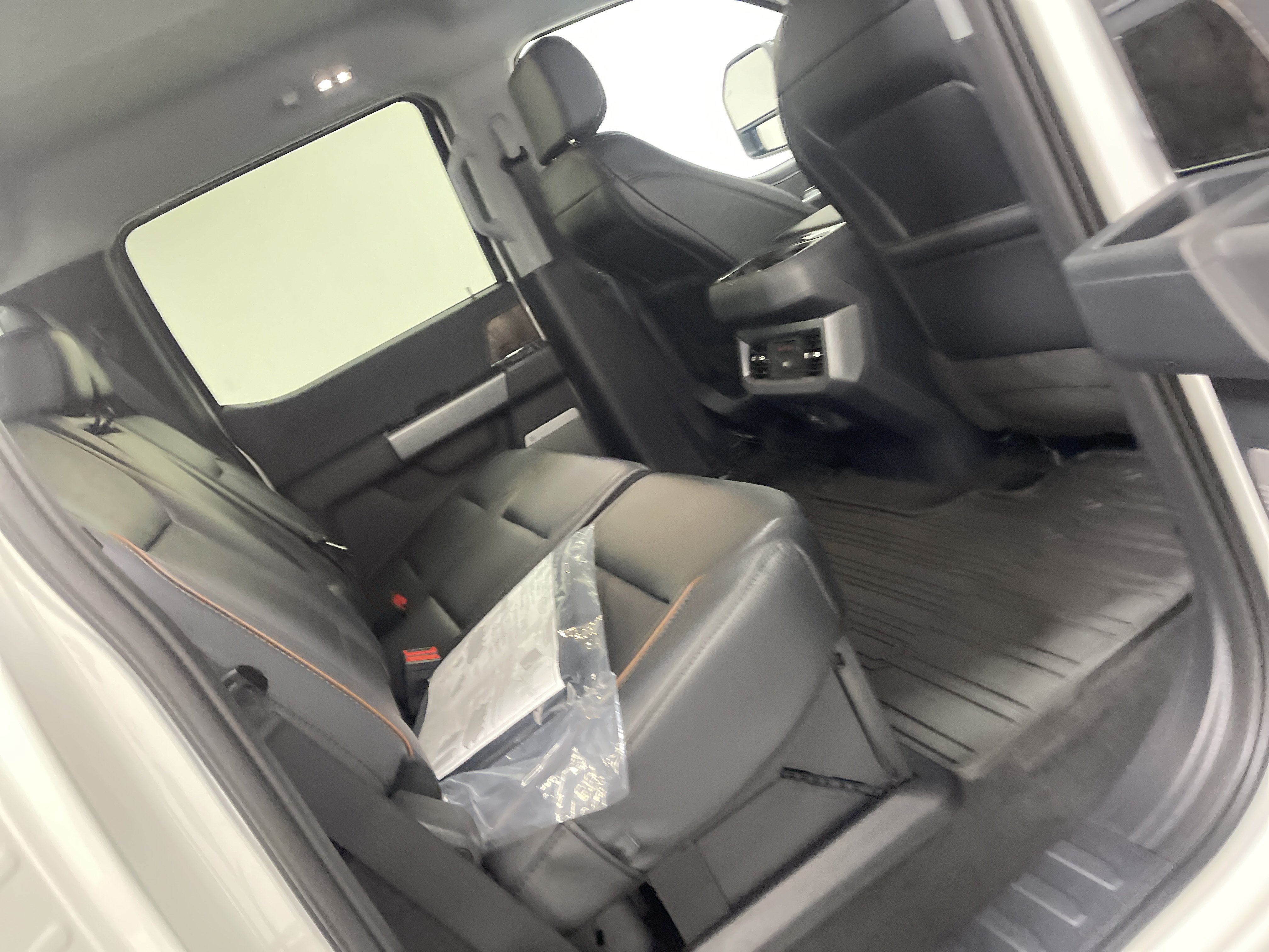2026 Ford Super Duty F-350 DRW LARIAT