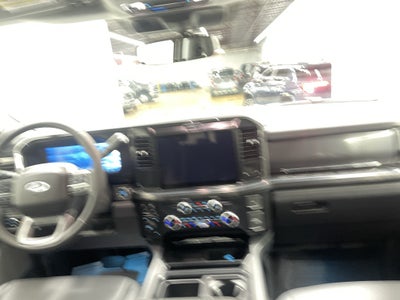 2026 Ford Super Duty F-350 DRW LARIAT