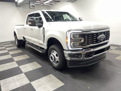 2026 Ford Super Duty F-350 DRW LARIAT