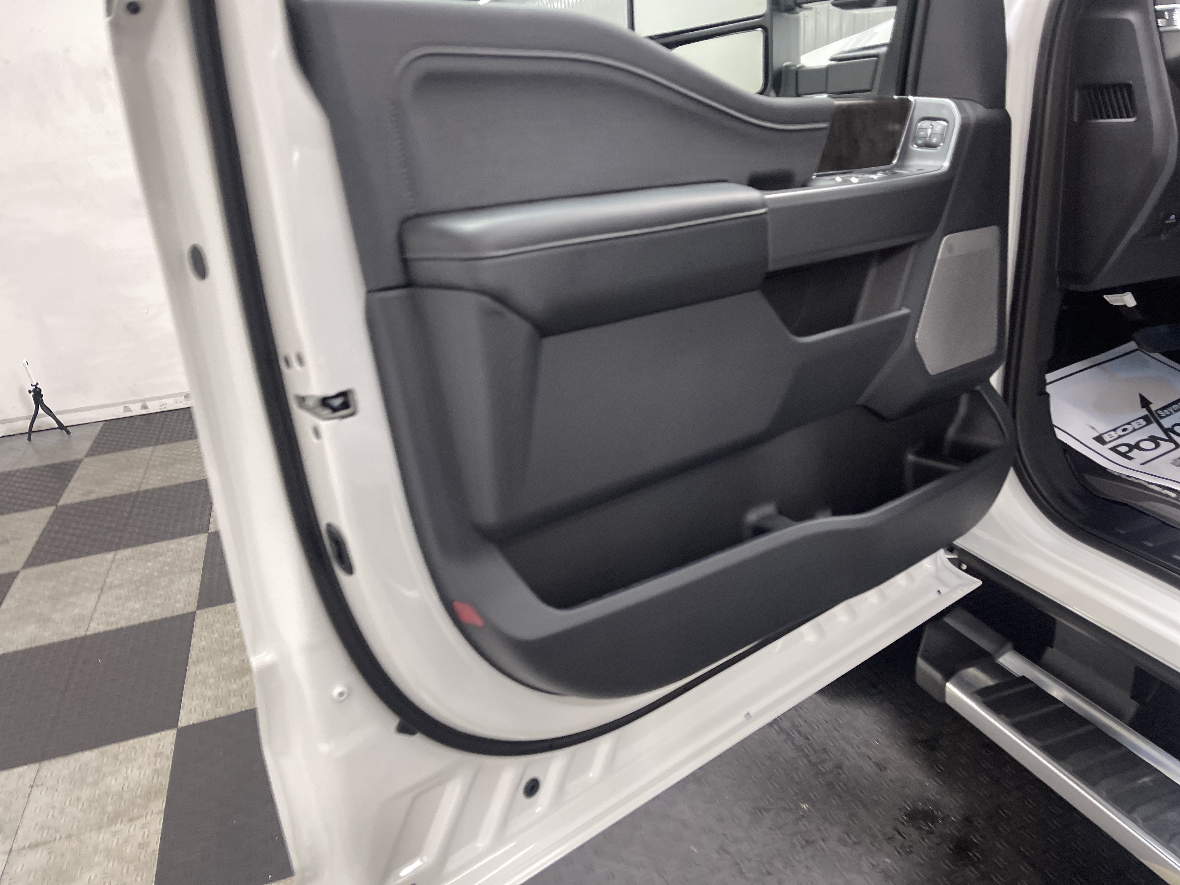 2026 Ford Super Duty F-350 DRW LARIAT