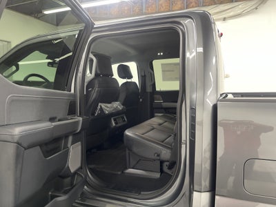 2026 Ford Super Duty F-350 DRW LARIAT