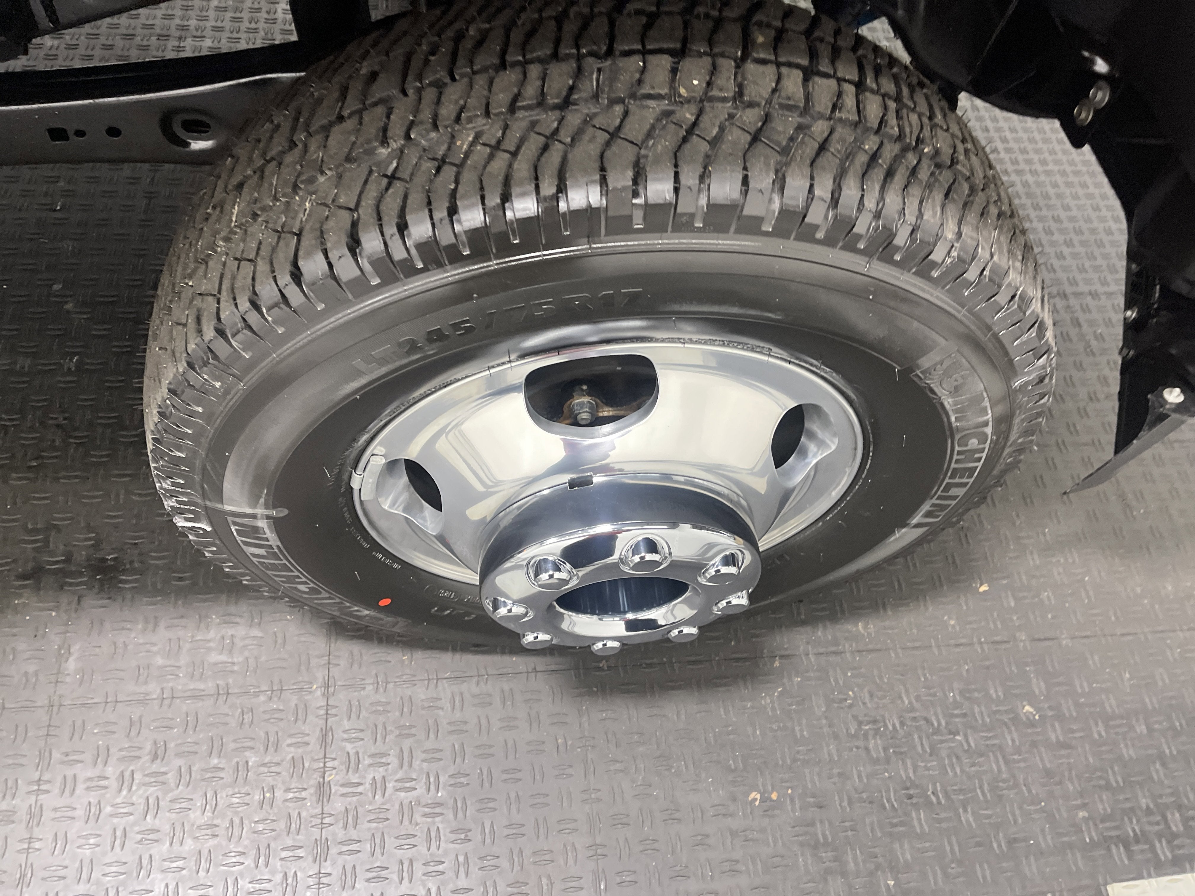 2026 Ford Super Duty F-350 DRW LARIAT