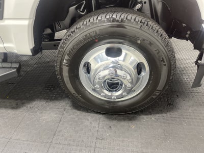 2026 Ford Super Duty F-350 DRW LARIAT