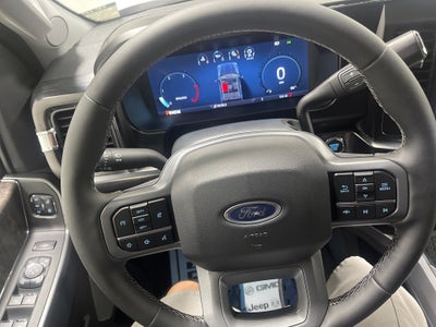 2026 Ford Super Duty F-350 DRW LARIAT