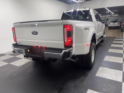 2026 Ford Super Duty F-350 DRW LARIAT