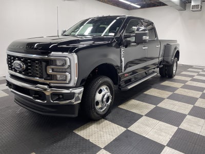 2026 Ford Super Duty F-350 DRW LARIAT