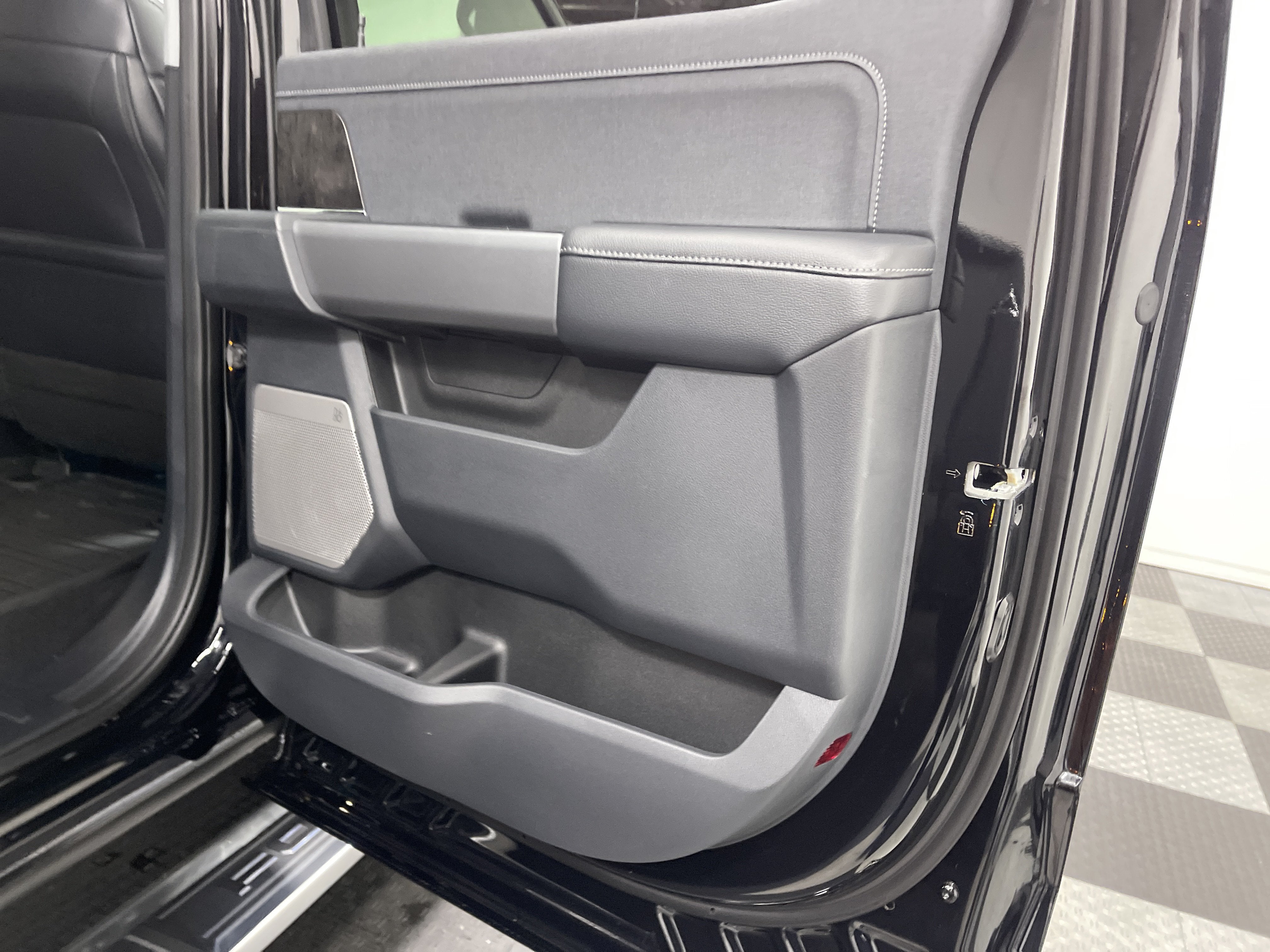 2026 Ford Super Duty F-350 DRW LARIAT