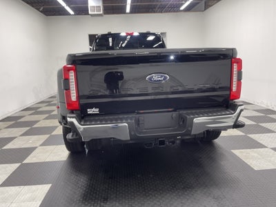 2026 Ford Super Duty F-350 DRW LARIAT