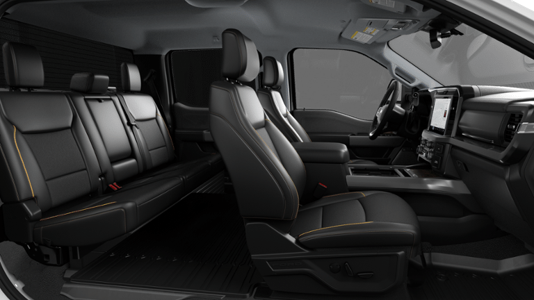 2027 Ford Super Duty F-350 DRW LARIAT