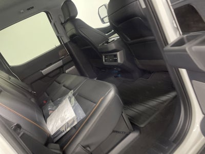 2026 Ford Super Duty F-350 DRW LARIAT