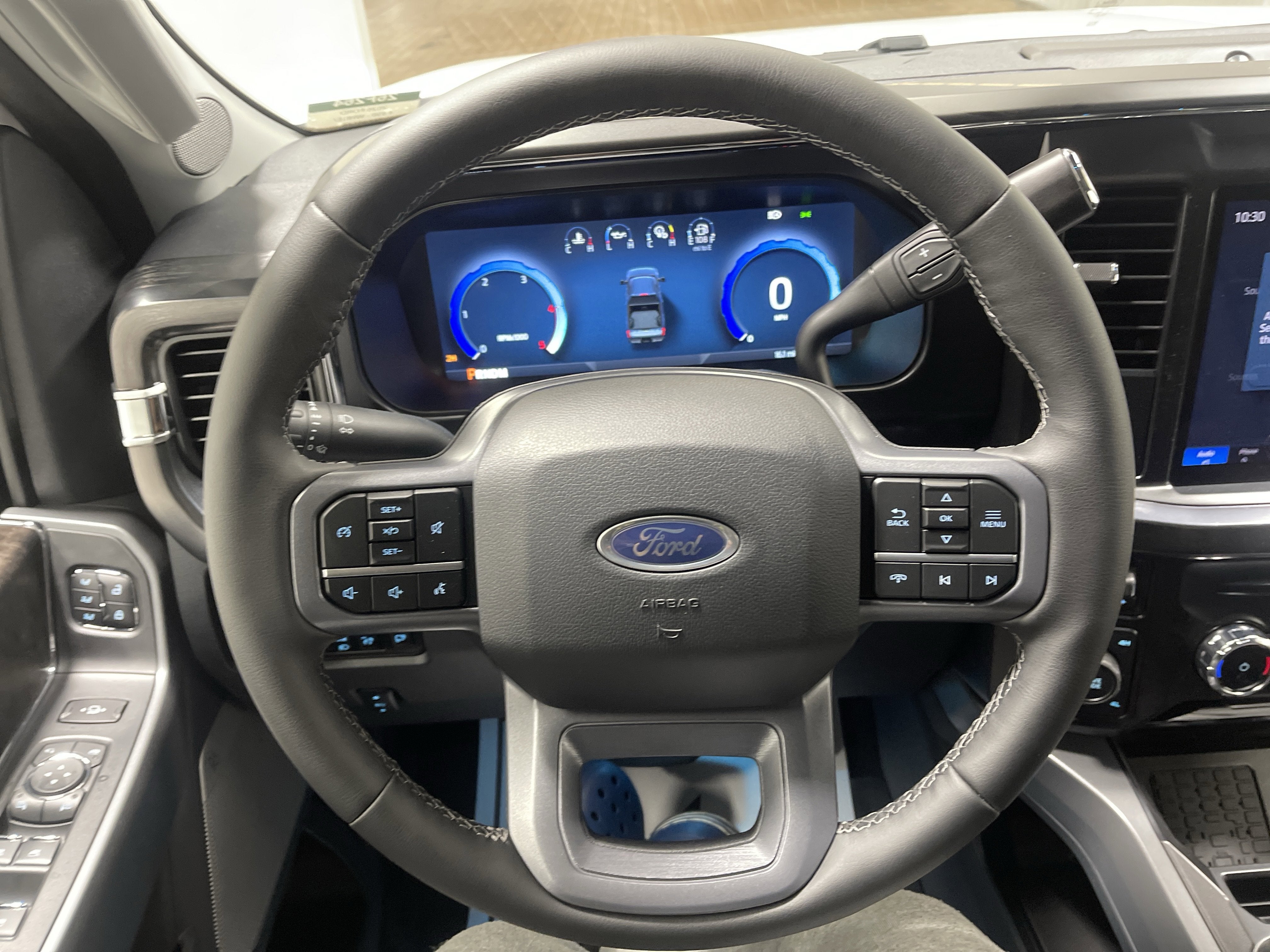 2026 Ford Super Duty F-350 DRW LARIAT