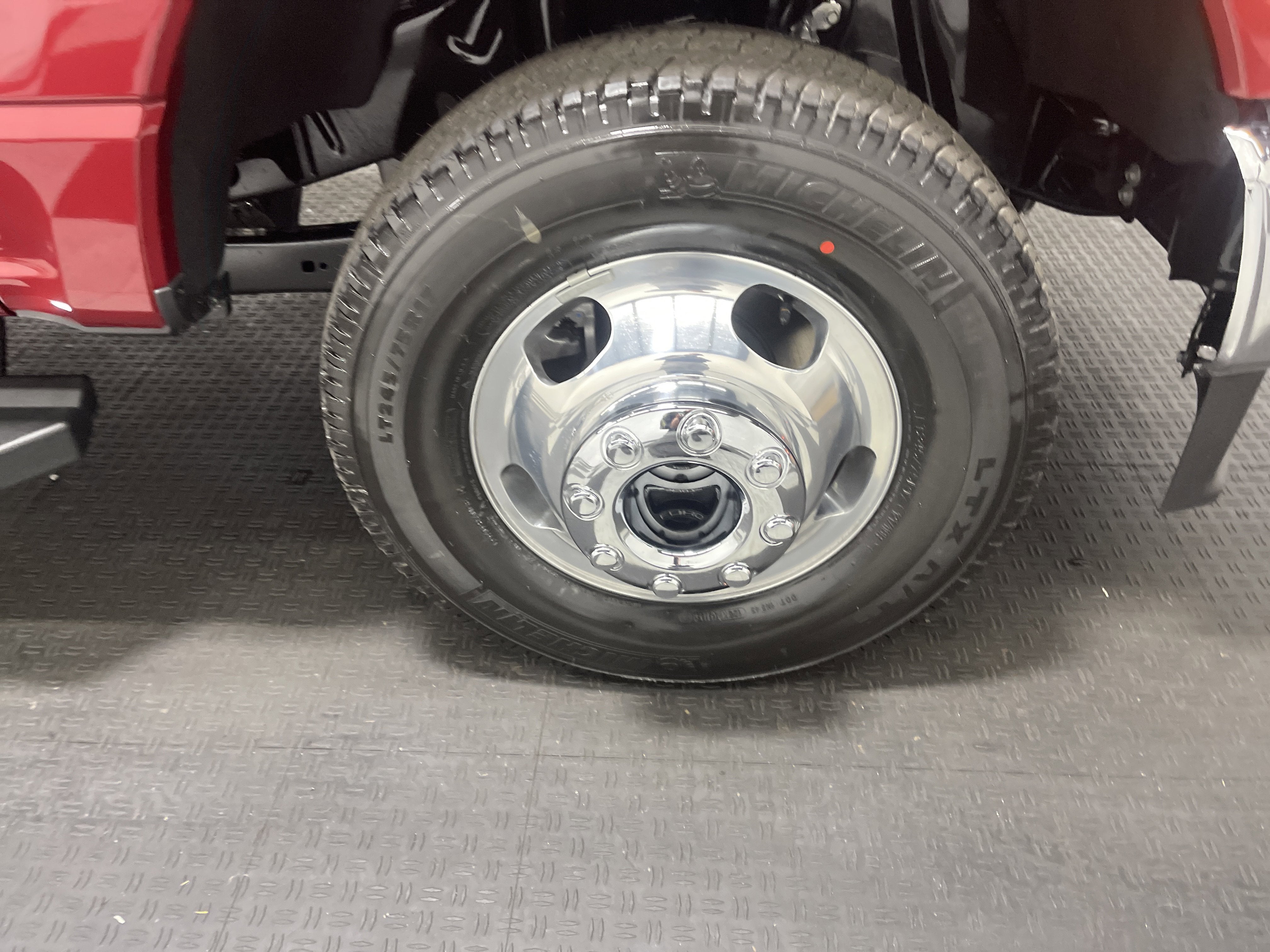 2026 Ford Super Duty F-350 DRW LARIAT