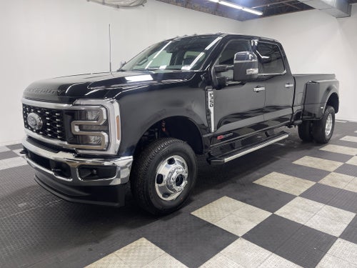 2026 Ford Super Duty F-350 DRW LARIAT