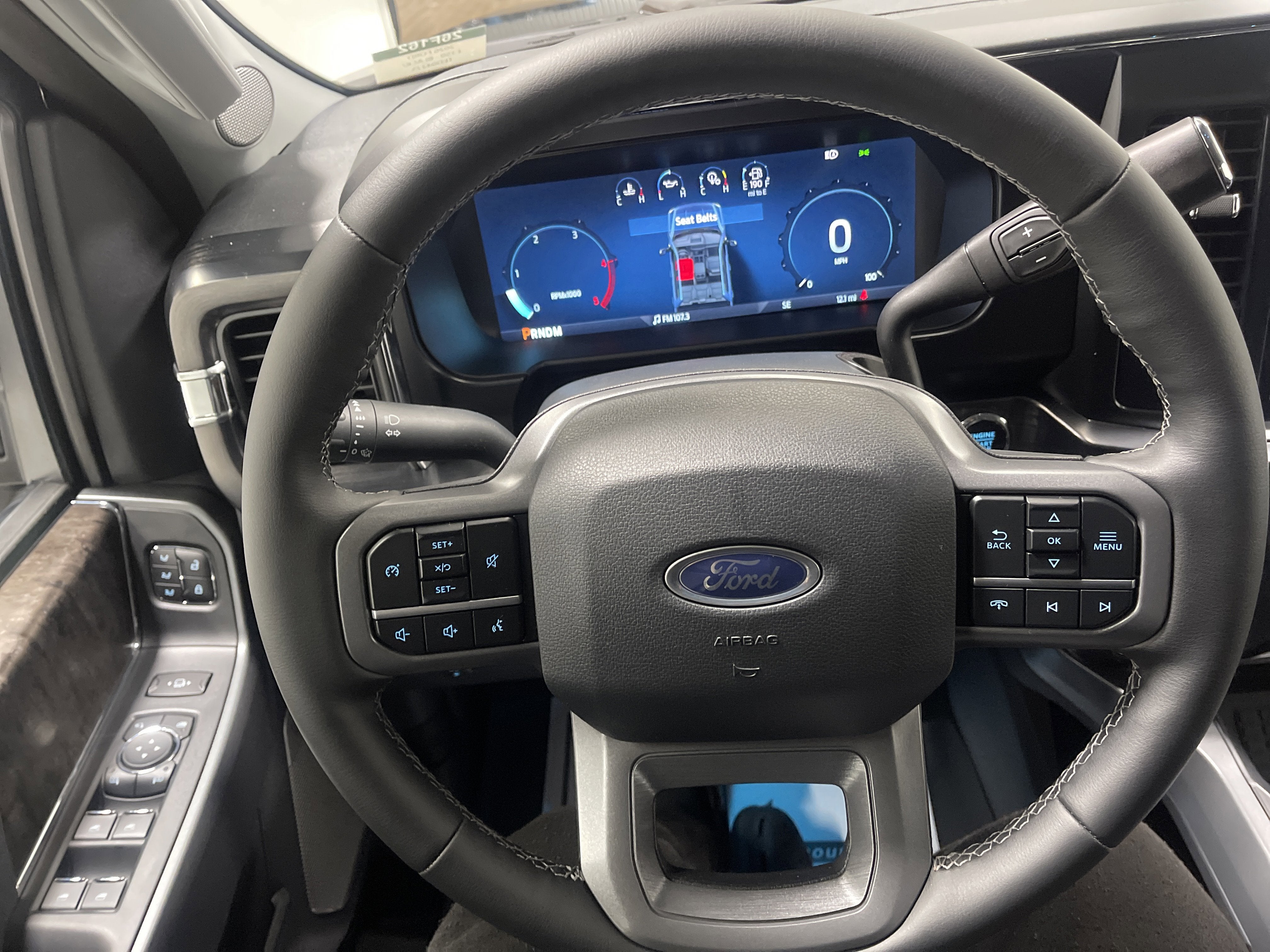 2026 Ford Super Duty F-350 DRW LARIAT