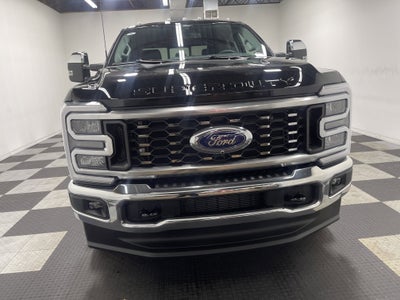 2026 Ford Super Duty F-350 DRW LARIAT