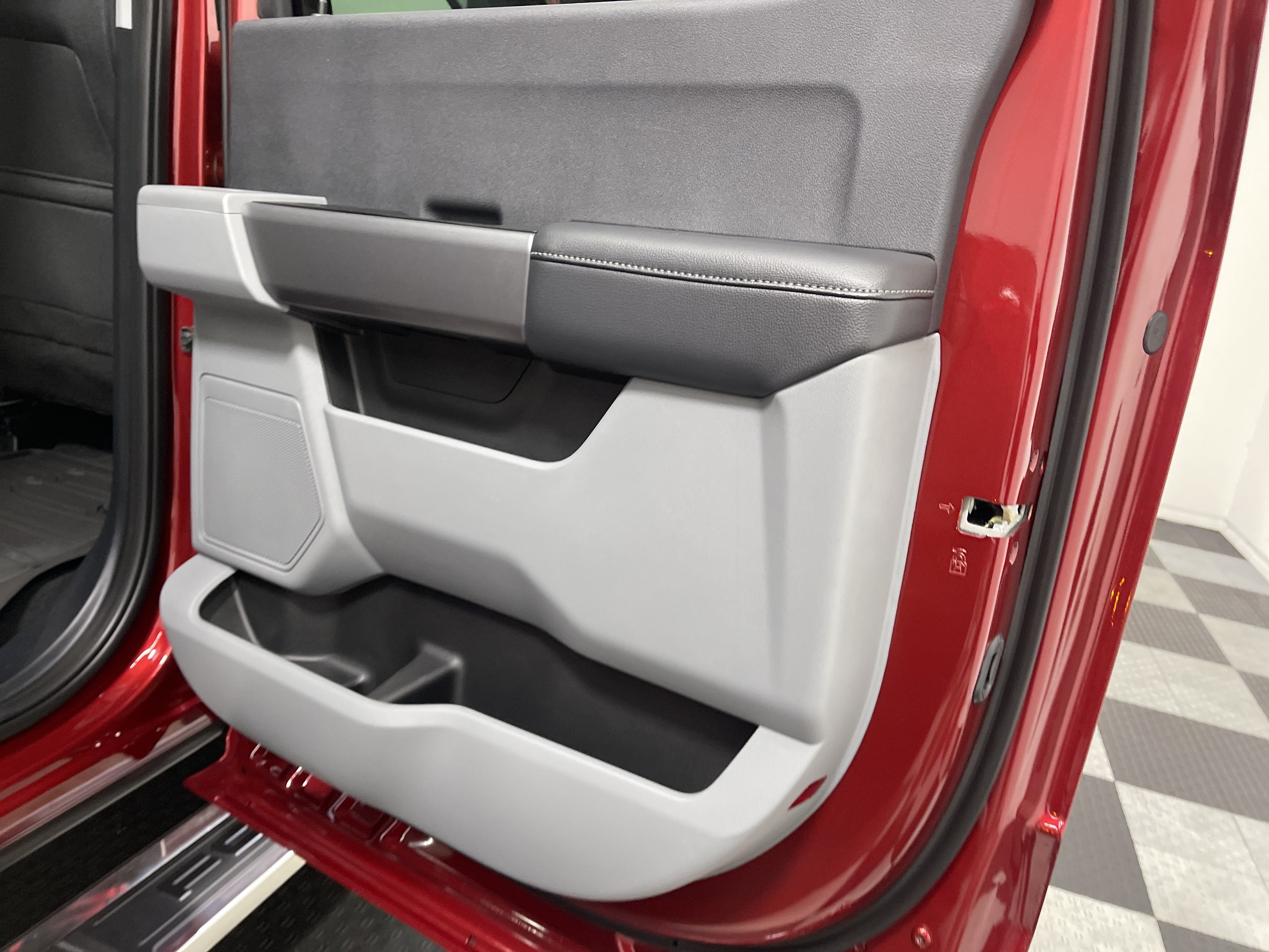 2026 Ford Super Duty F-350 DRW XLT