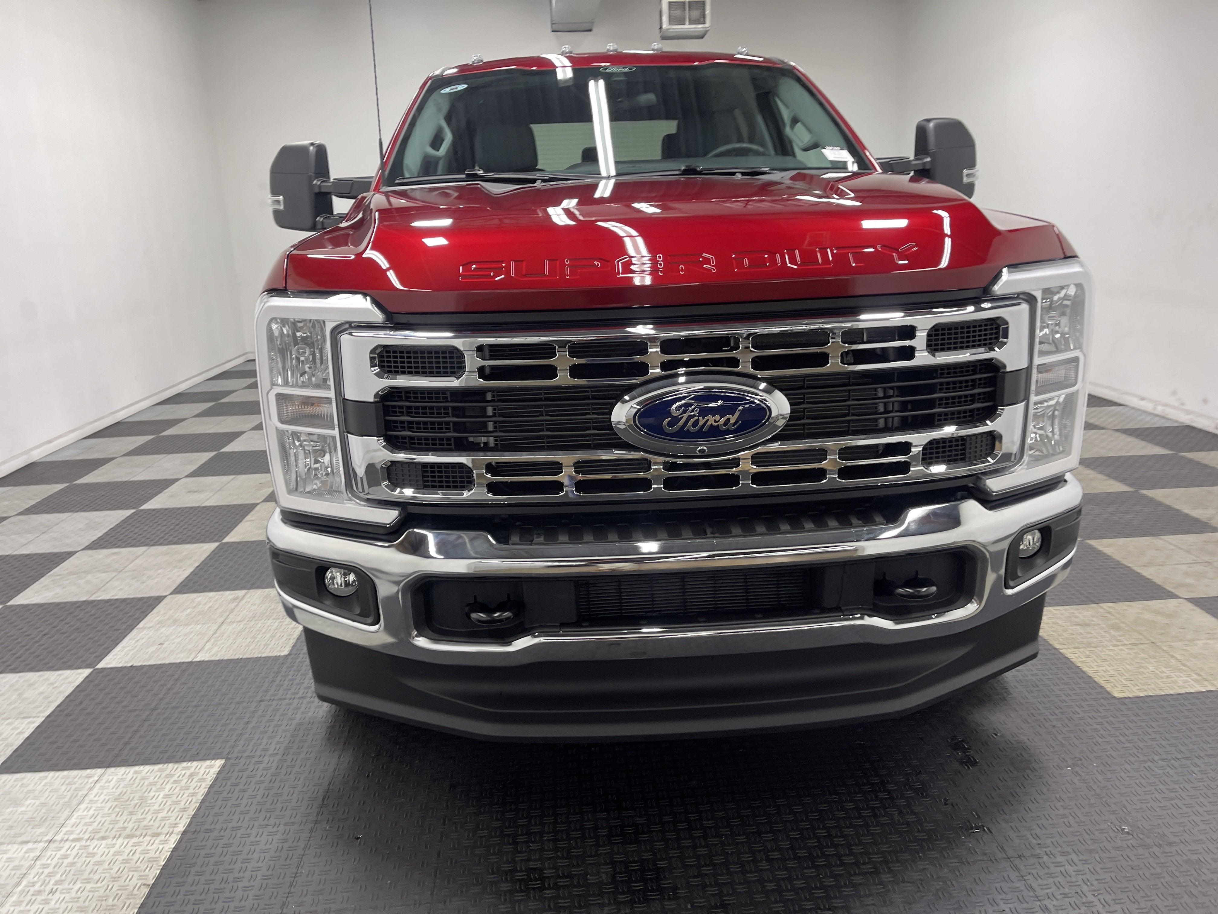 2026 Ford Super Duty F-350 DRW XLT