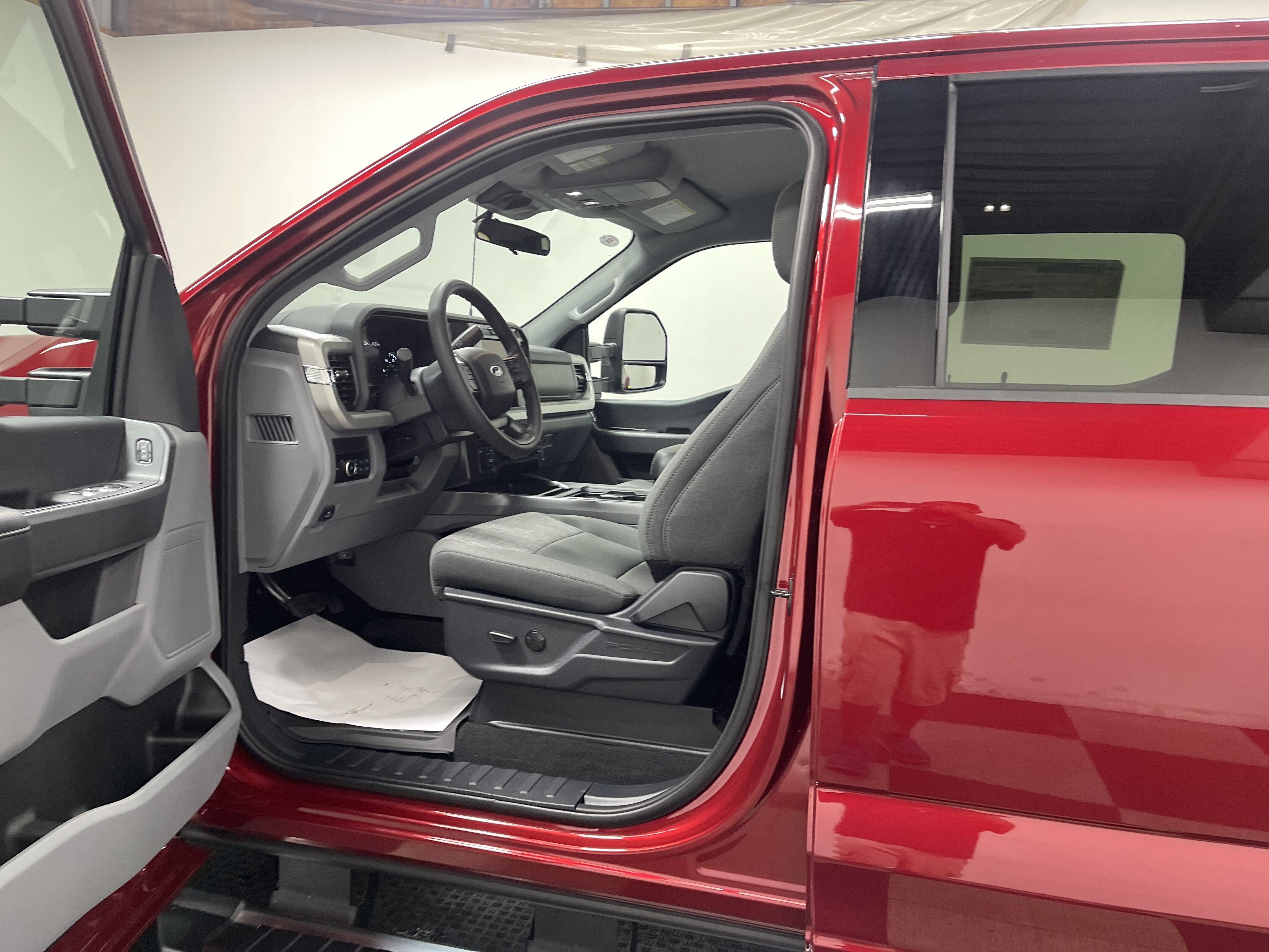 2026 Ford Super Duty F-350 DRW XLT