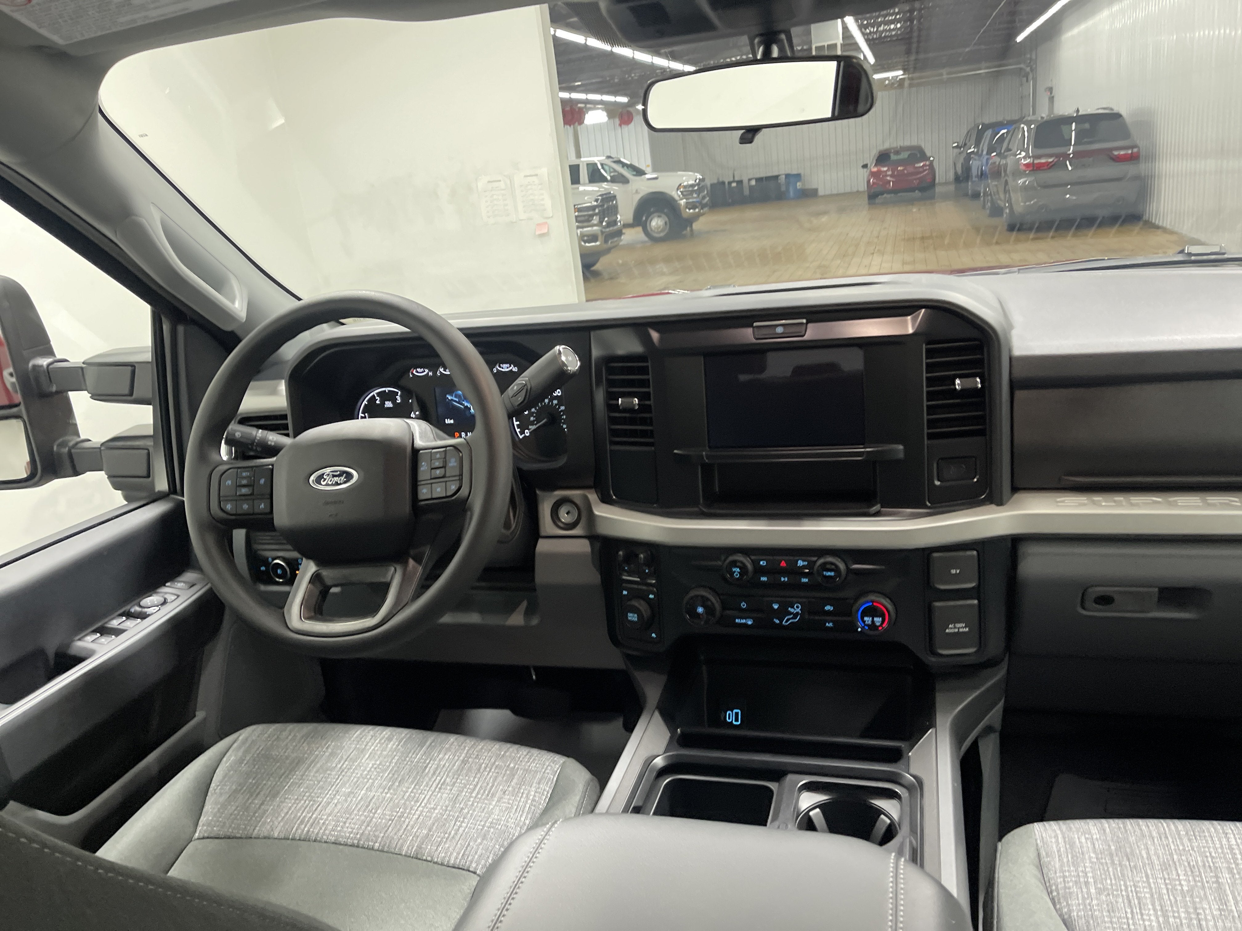 2026 Ford Super Duty F-350 DRW XLT