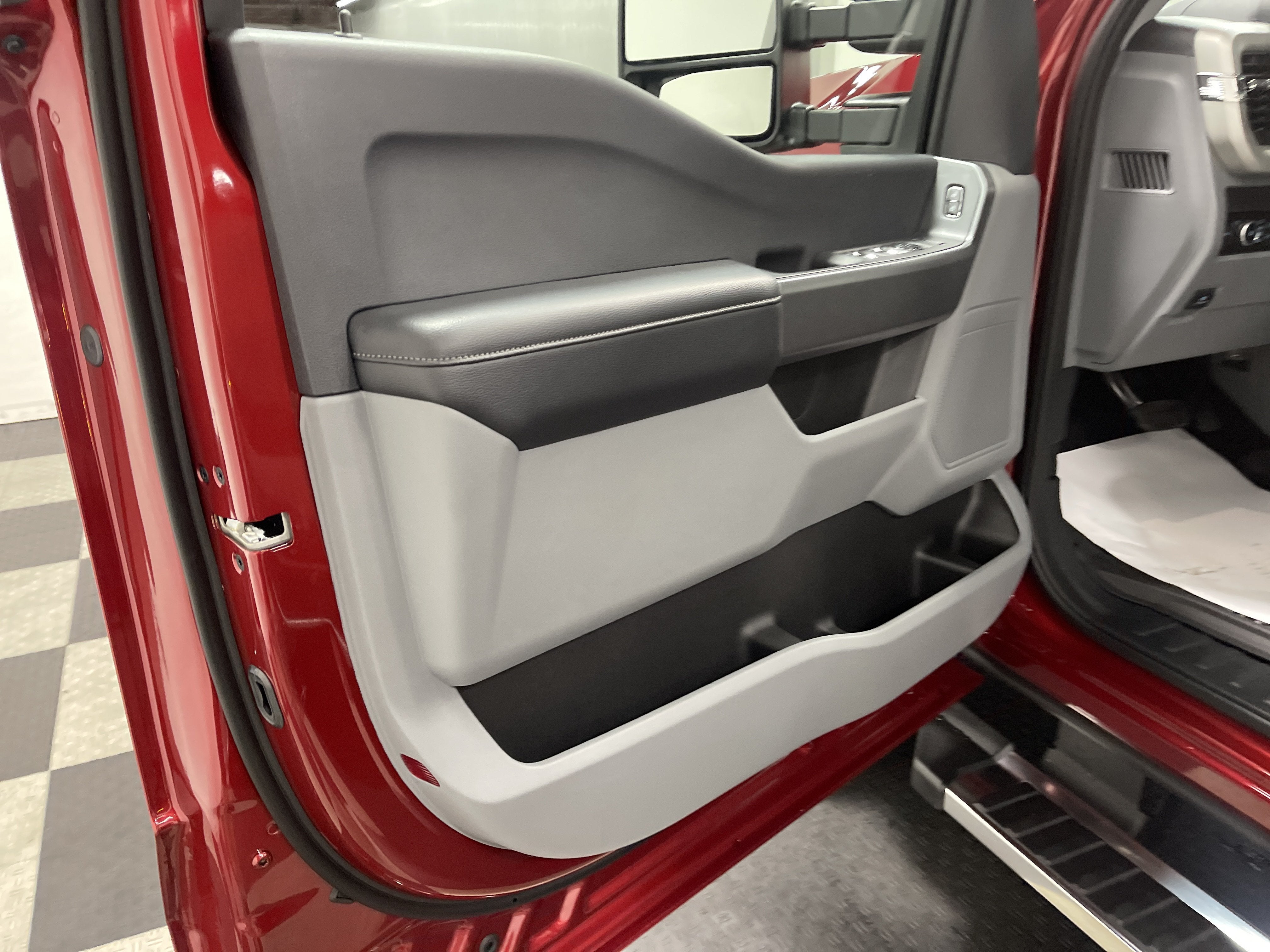 2026 Ford Super Duty F-350 DRW XLT