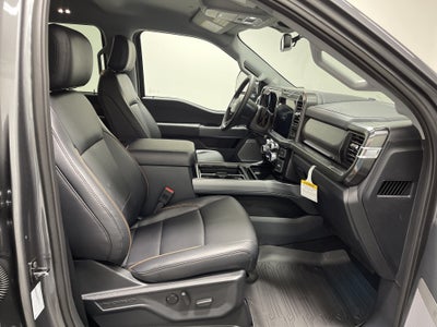 2027 Ford Super Duty F-350 DRW LARIAT