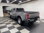 2027 Ford Super Duty F-350 DRW LARIAT