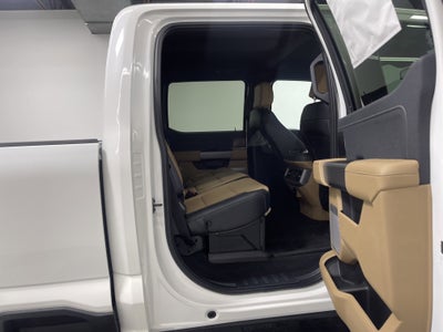 2026 Ford Super Duty F-350 DRW LARIAT