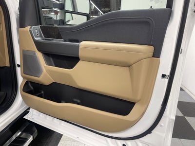 2026 Ford Super Duty F-350 DRW LARIAT