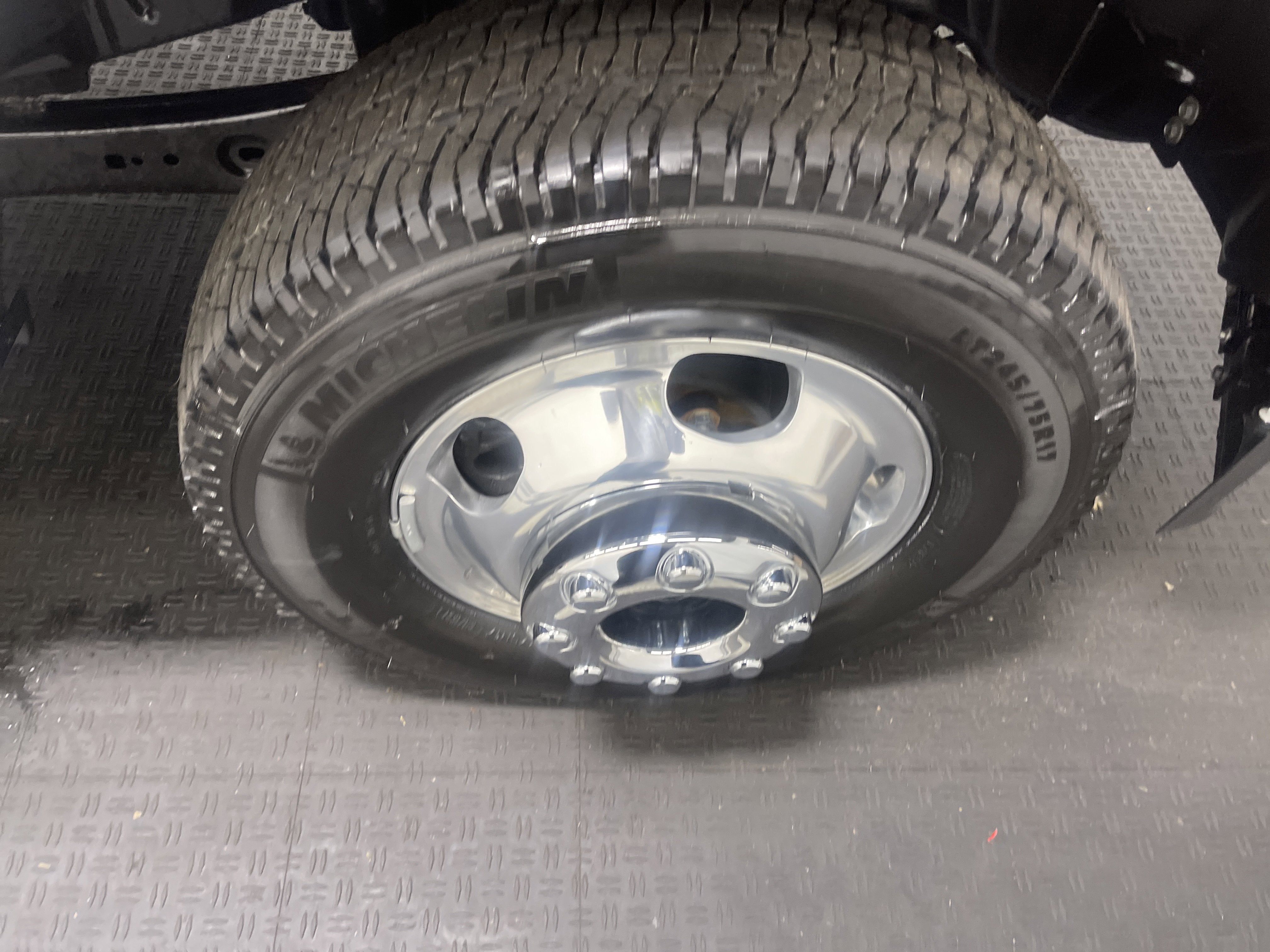 2026 Ford Super Duty F-350 DRW LARIAT