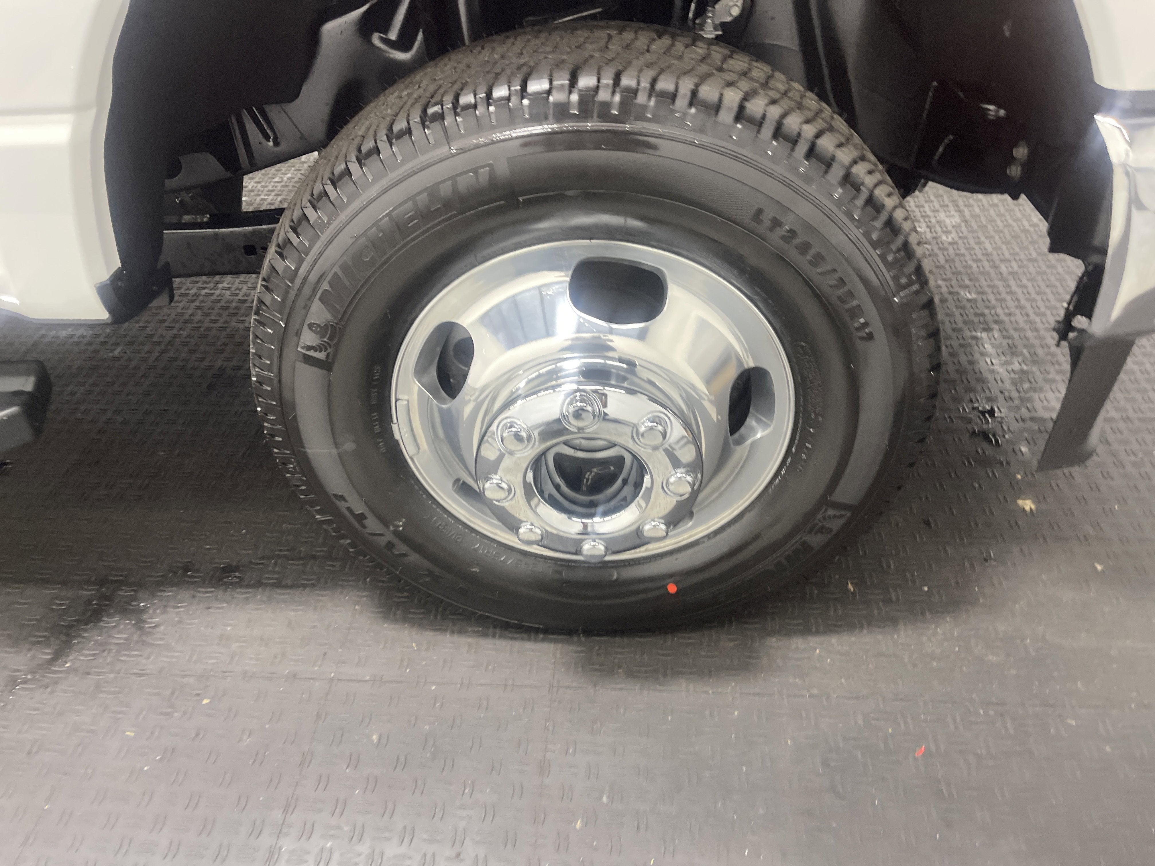 2026 Ford Super Duty F-350 DRW LARIAT