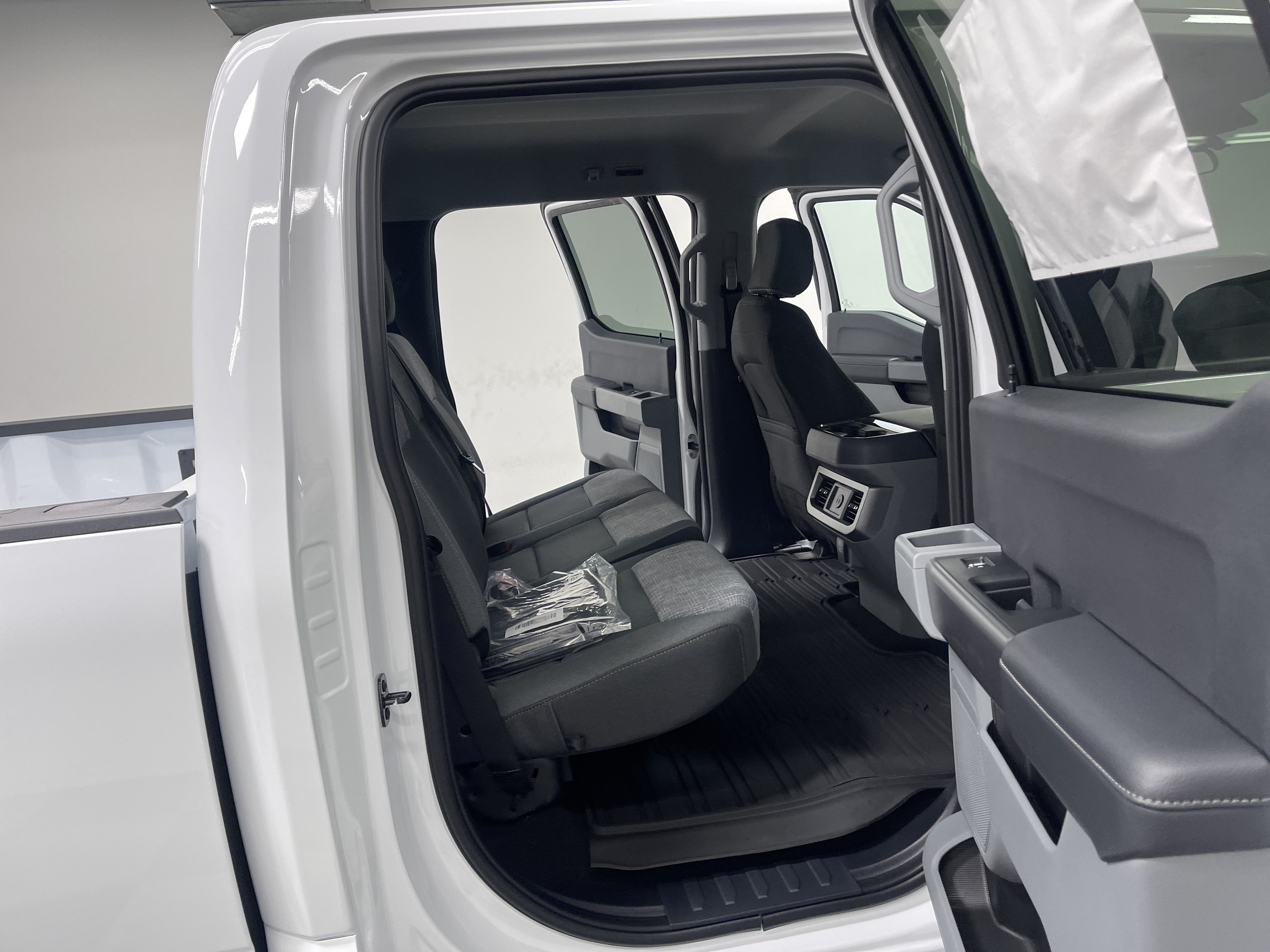 2026 Ford Super Duty F-350 DRW XLT