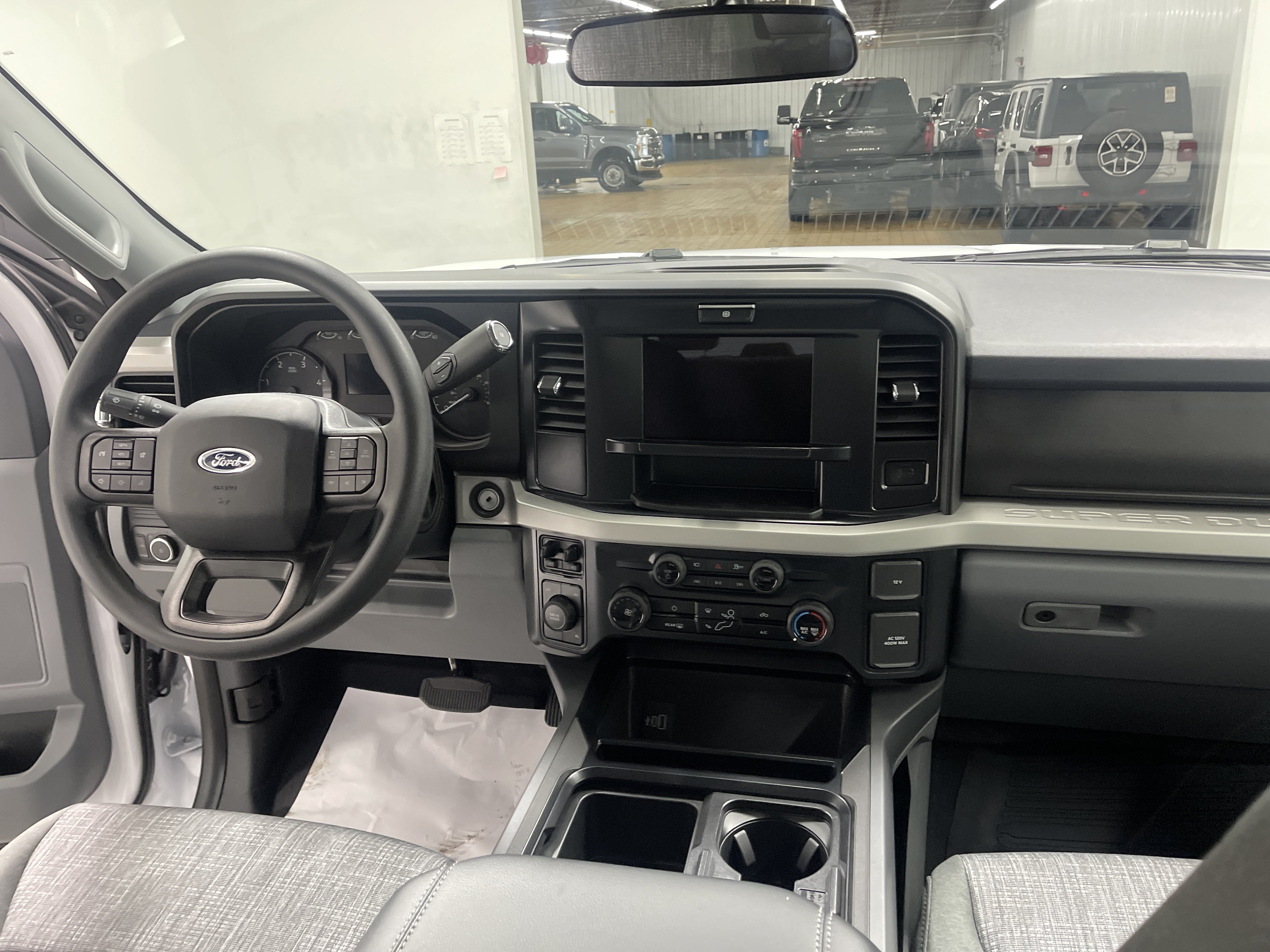 2026 Ford Super Duty F-350 DRW XLT
