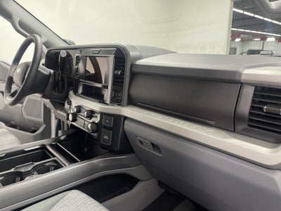 2026 Ford Super Duty F-350 DRW XLT