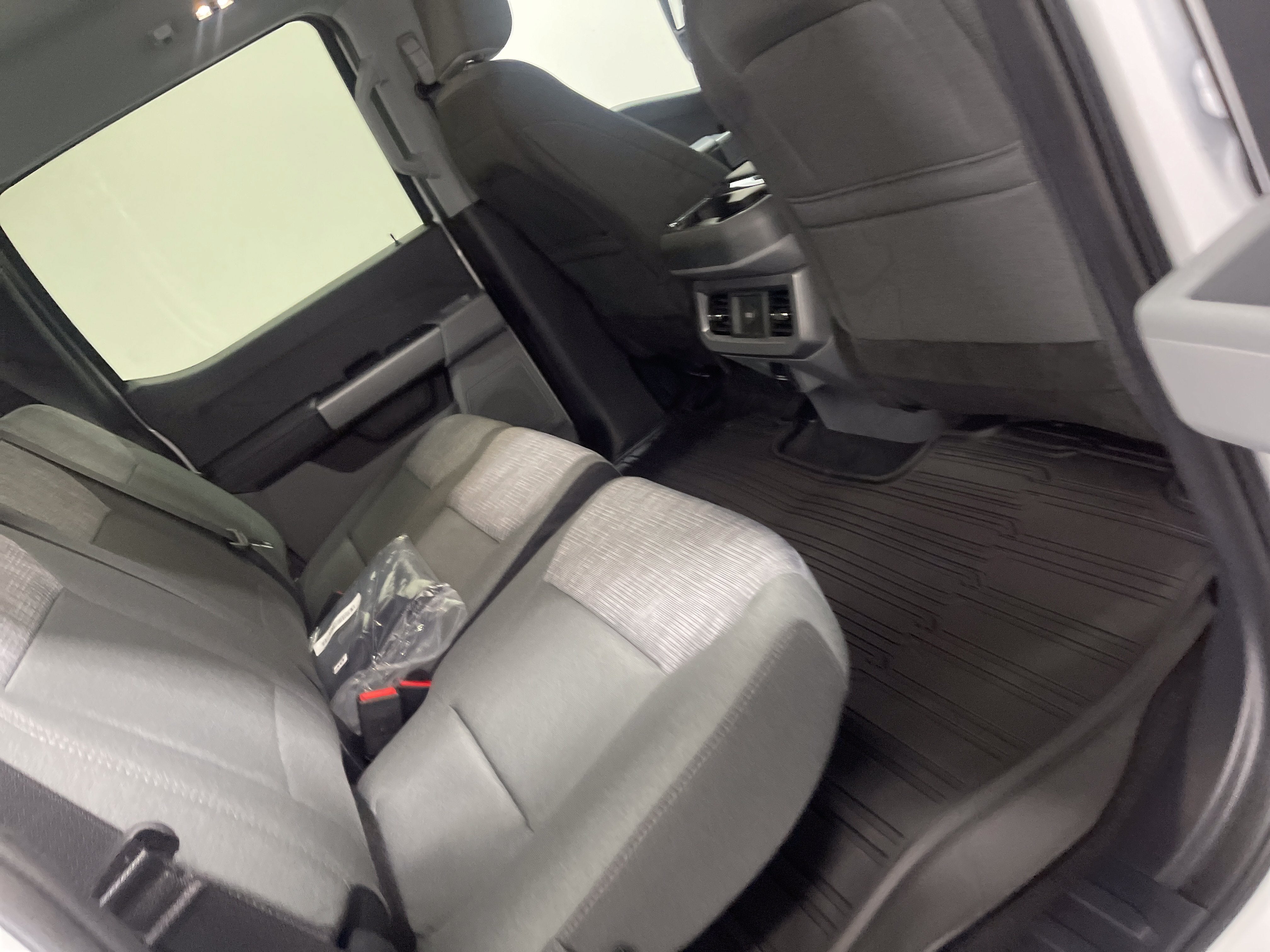 2026 Ford Super Duty F-350 DRW XLT